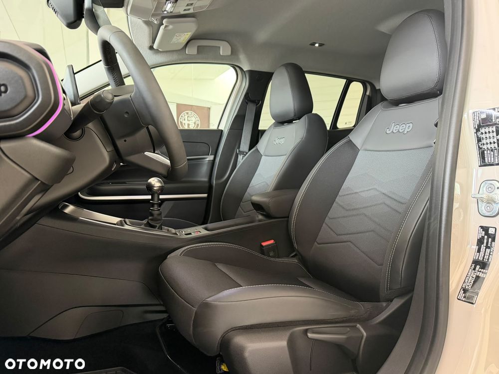 Jeep Avenger 1.2 GSE T3 Summit FWD - 15