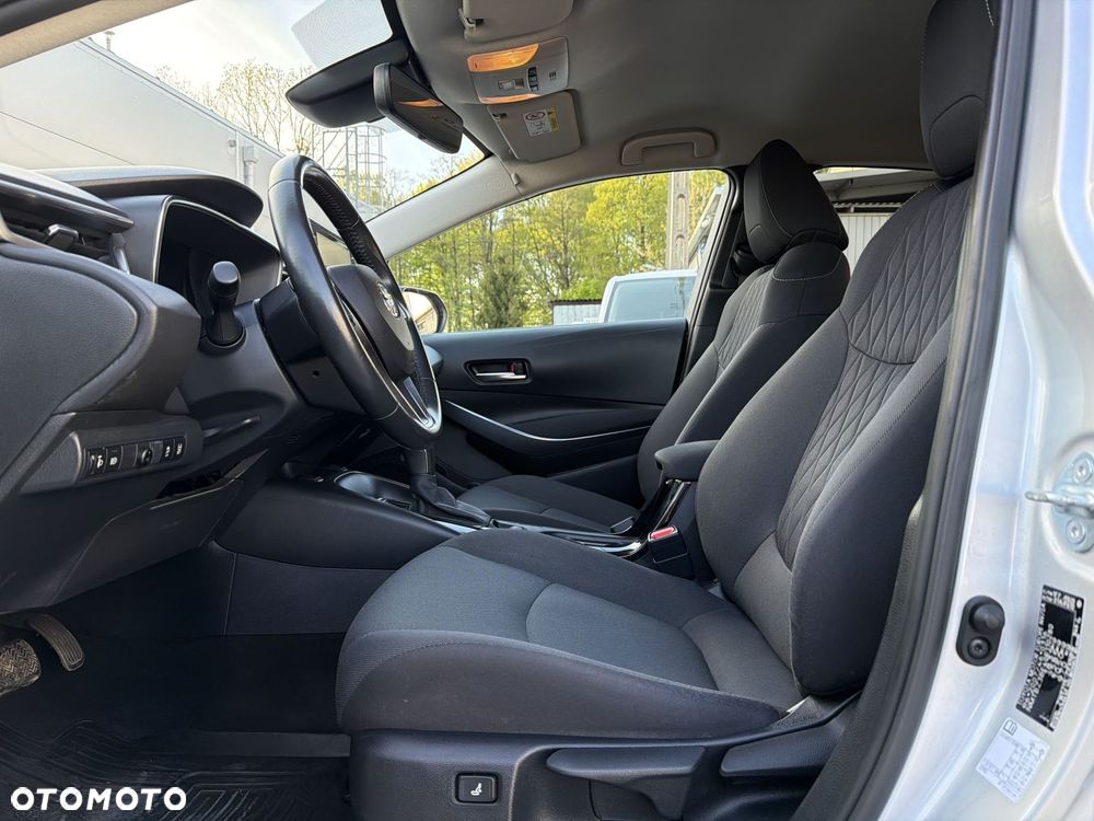 Toyota Corolla 1.8 Hybrid Comfort - 9