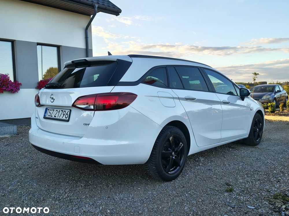 Opel Astra 1.6 CDTI Enjoy - 32