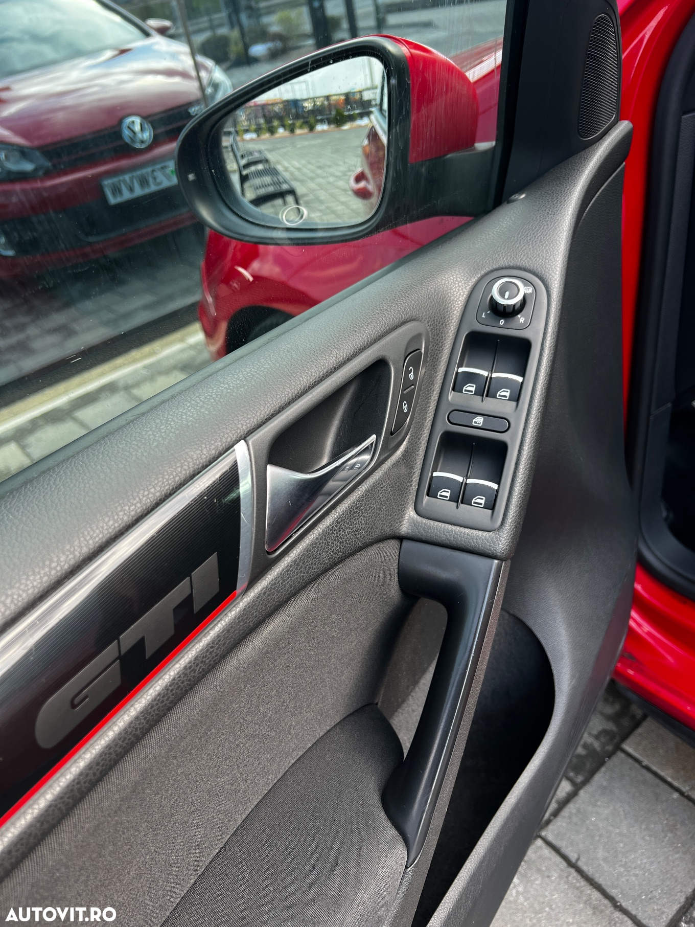 Volkswagen Golf 2.0 GTI - 11