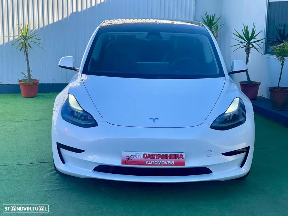 Tesla Model 3 - 3
