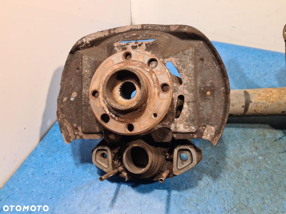 OPEL KADETT E LIFT  AMORTYZATOR ZWROTNICA PRZÓD PRAWY. - 2