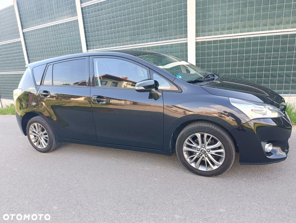 Toyota Verso 1.6 Premium - 14