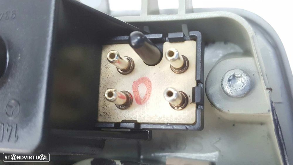 LUZ INTERIOR MERCEDES CLASE E (W210) BERLINA DIESEL 320 CDI (210.026) - 3