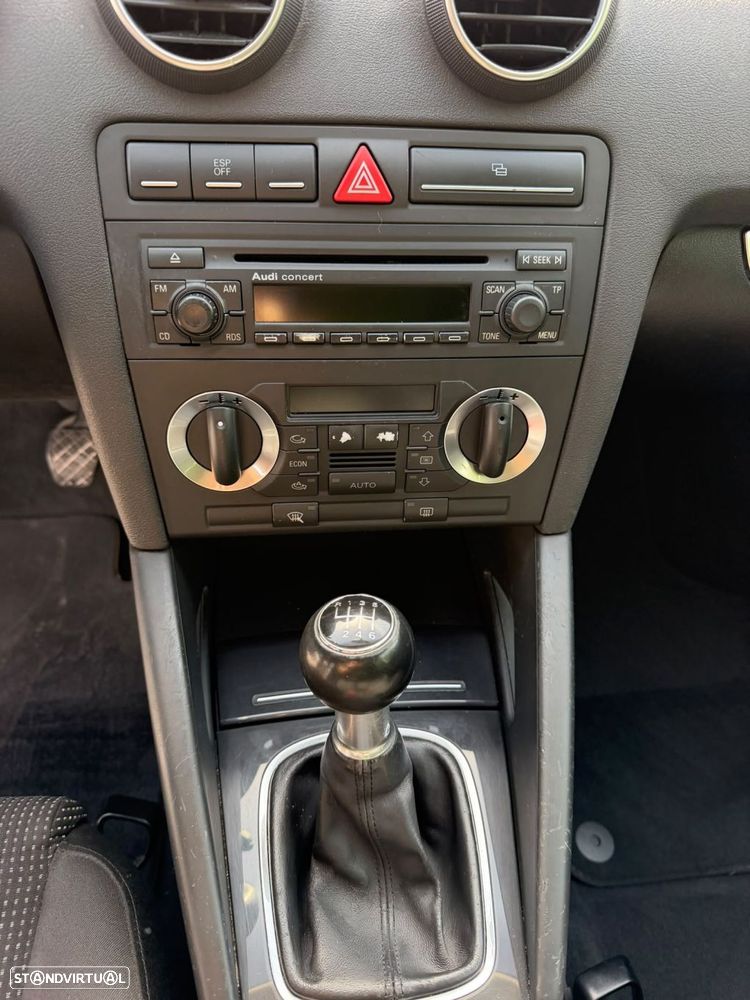 Audi A3 Sportback 2.0 TDi - 28