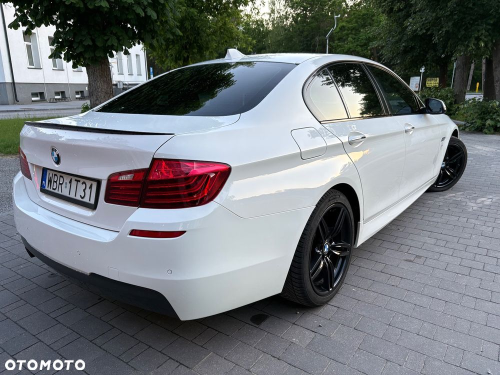 BMW Seria 5 525d xDrive - 3