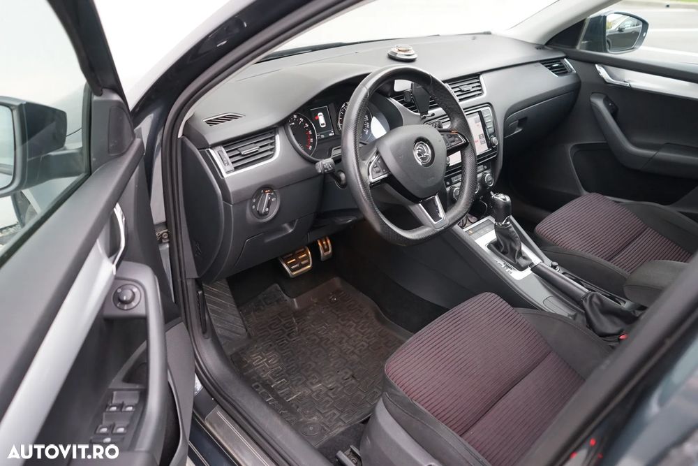 Skoda Octavia 2.0 TDI DSG Style - 11