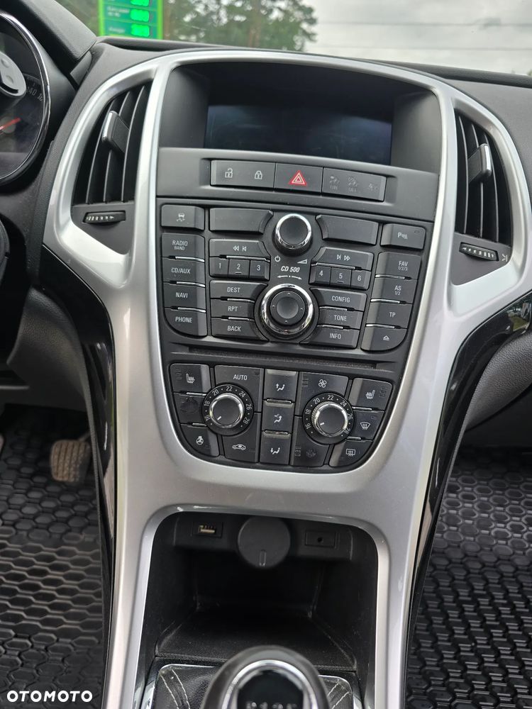 Opel Astra 1.4 Turbo Design Edition - 10