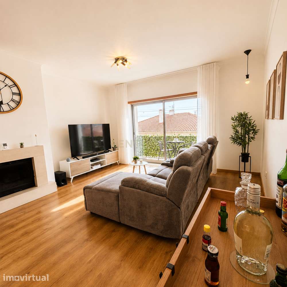 Apartamento T2 com Garagem e Espaço Exterior com Churrasqueira | Vieir - Grande imagem: 2/24