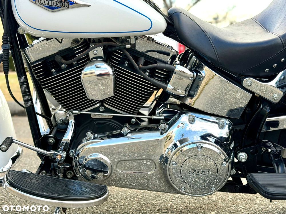 Harley-Davidson Softail Heritage Classic - 16