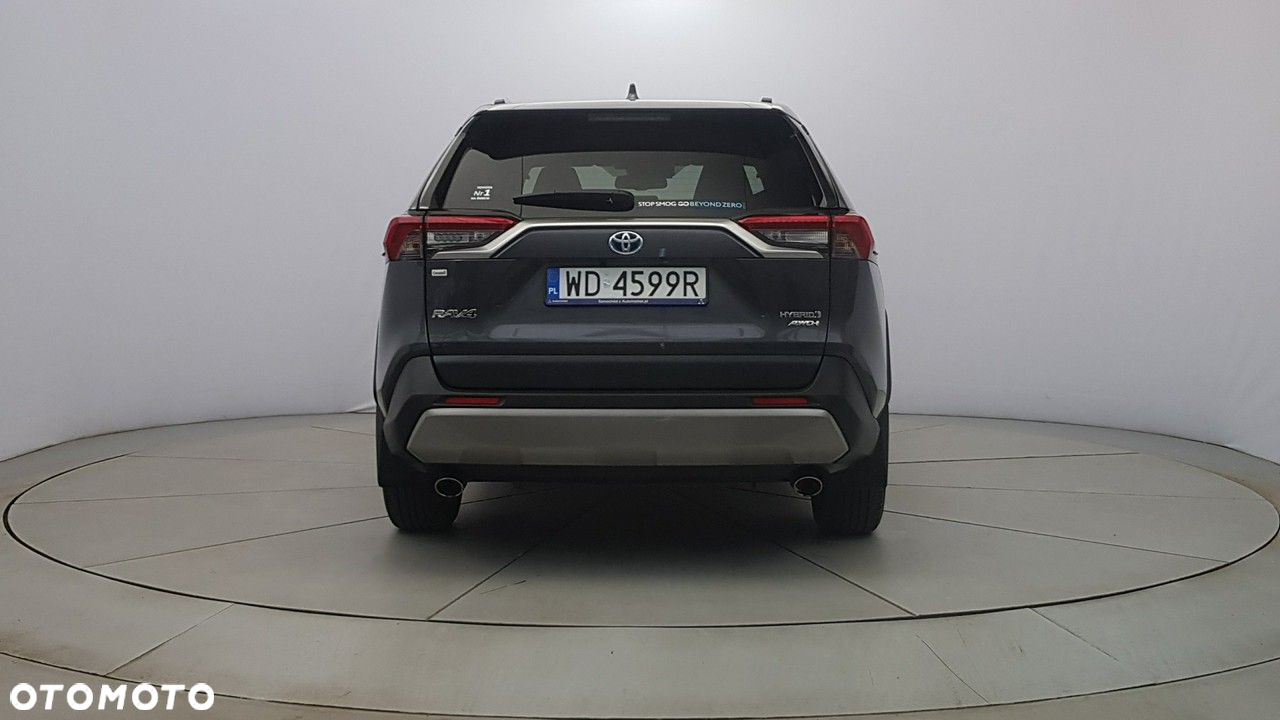 Toyota RAV4 - 6