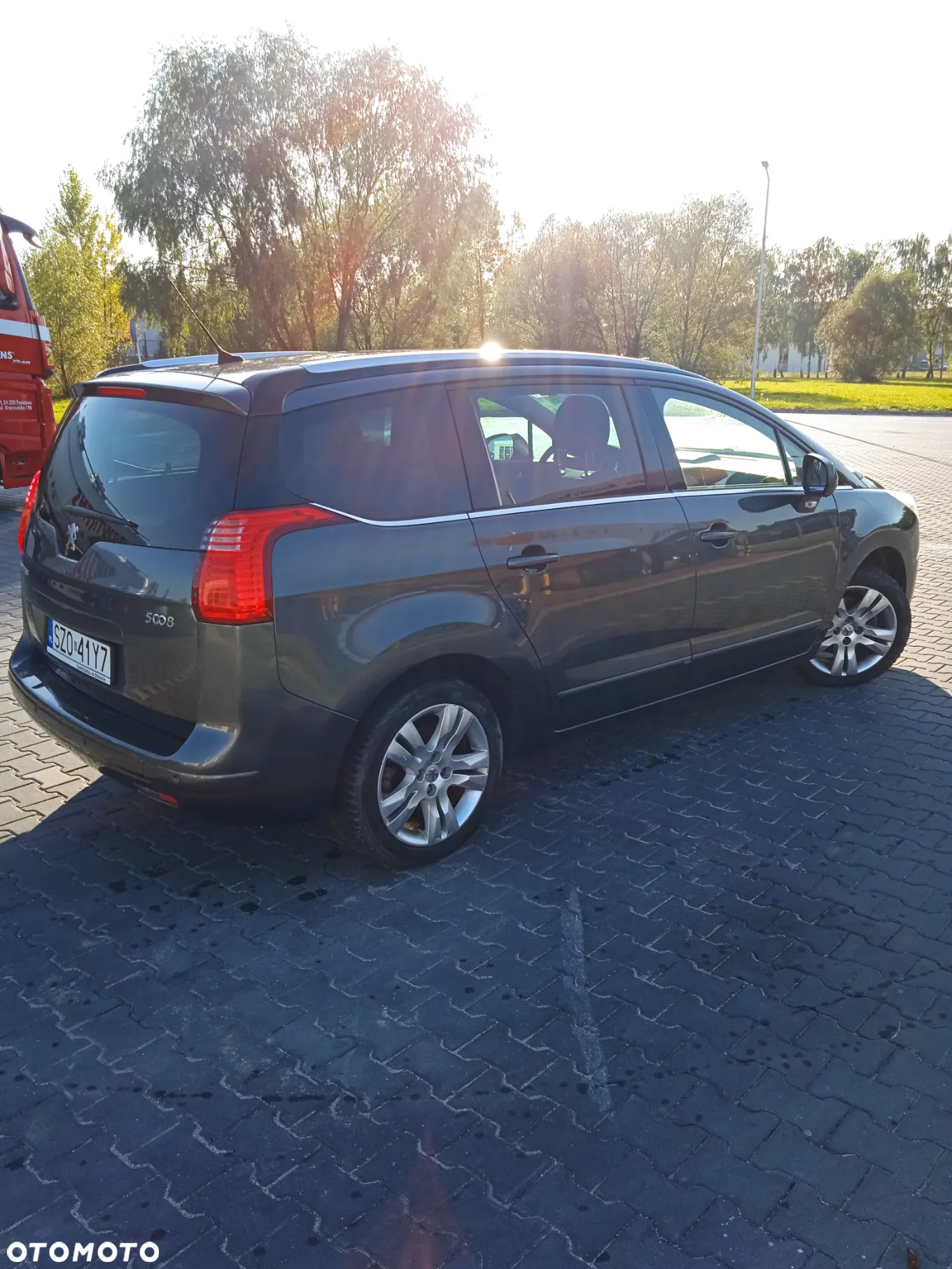 Peugeot 5008 1.6 THP Allure 7os - 7