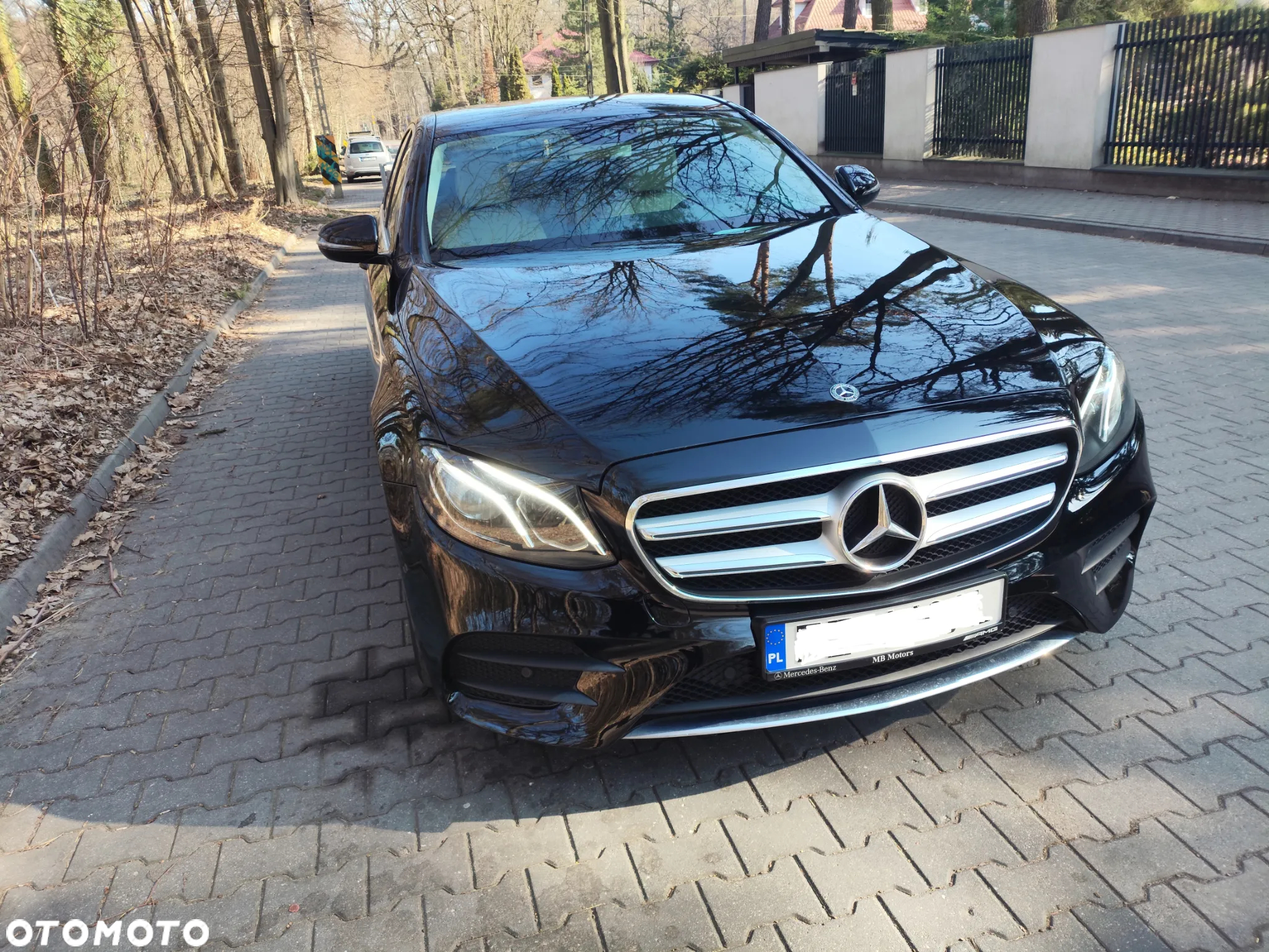 Mercedes-Benz Klasa E 220 d 4-Matic Business Edition 9G-TRONIC - 6