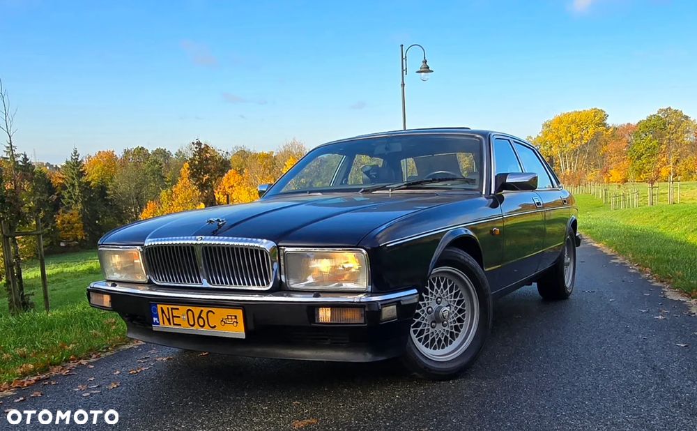 Jaguar Daimler 4.0i - 1