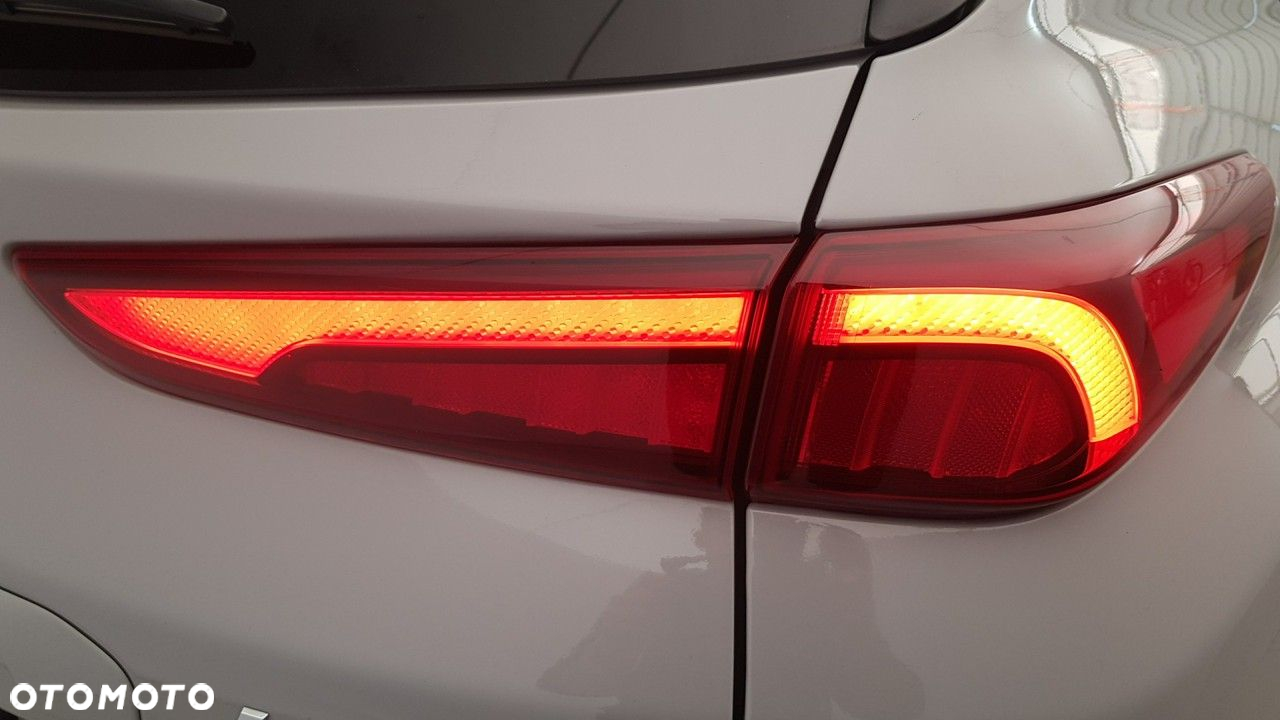Hyundai Kona - 16