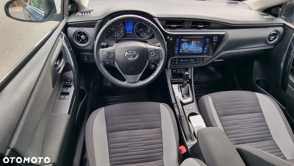Toyota Auris 1.6 Premium MS - 20