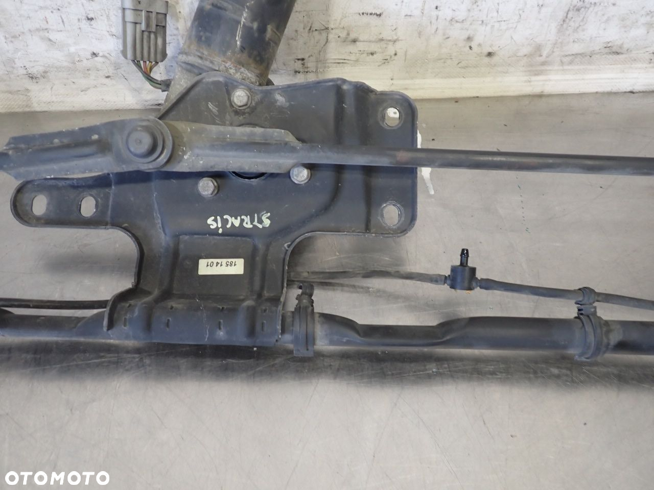 MECHANIZM WYCIERACZEK PRZÓD IVECO STRALIS 403945 - 3