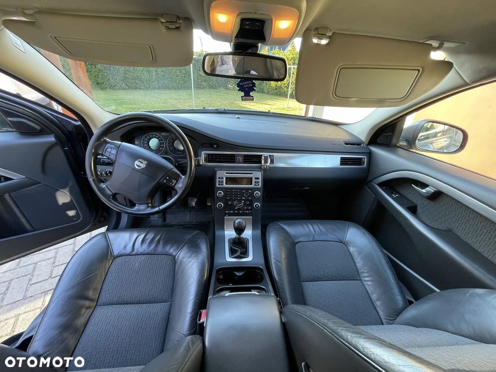 Volvo V70 2.0 - 10