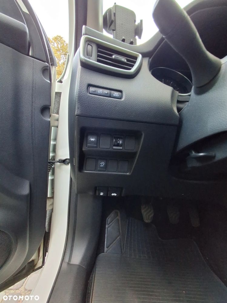 Nissan Qashqai 1.3 DIG-T N-Connecta - 13