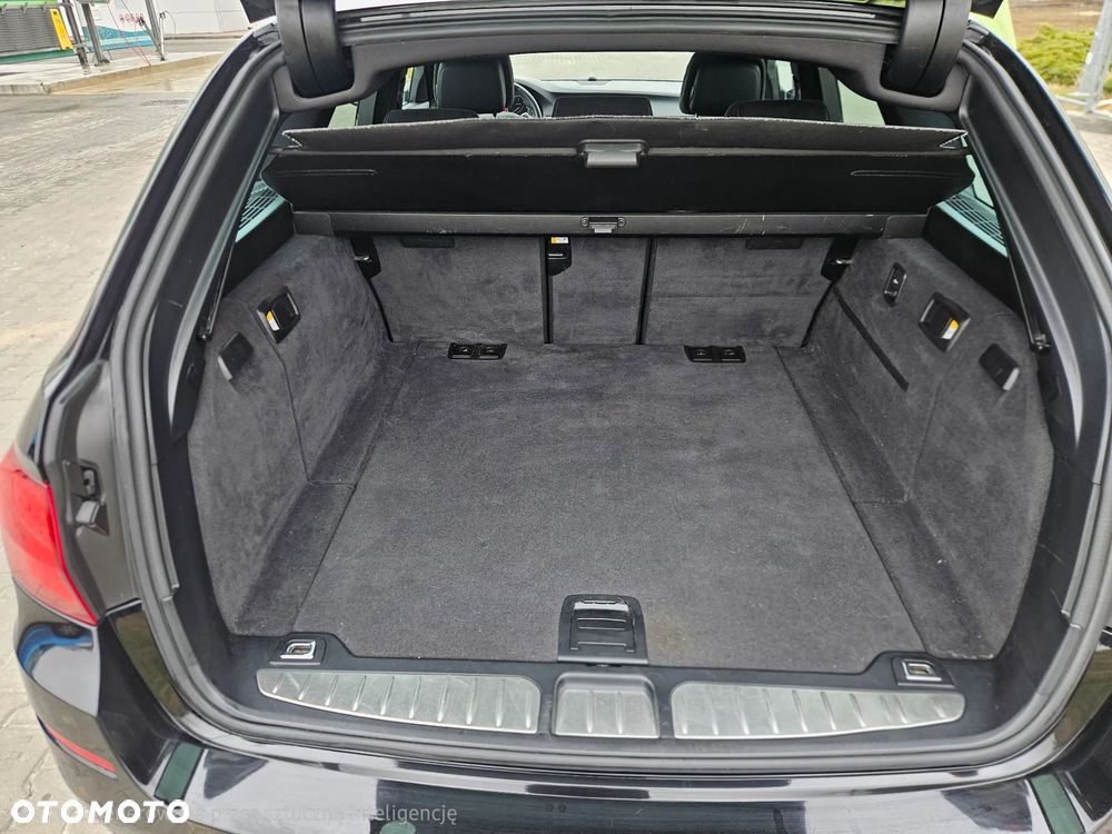 BMW Seria 5 520d - 13