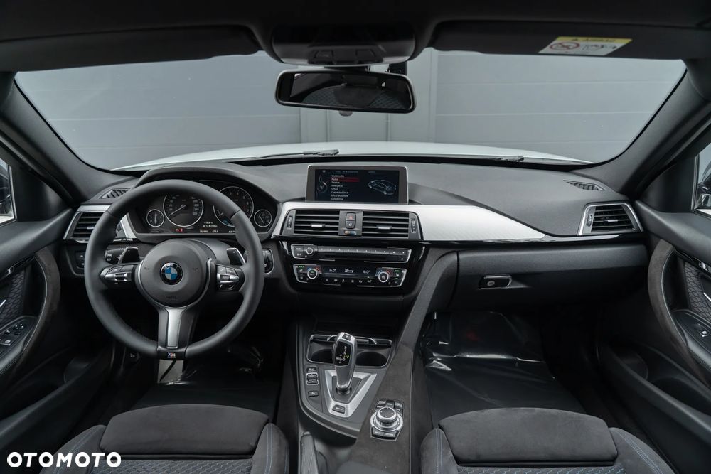 BMW Seria 3 - 32