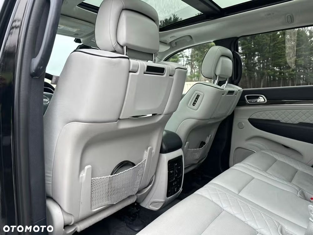 Jeep Grand Cherokee 3.6 V6 Summit - 22