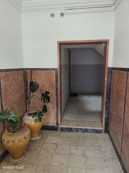 Vendo Apartamento Arrendado Rio de Mouro - Grande imagem: 5/6