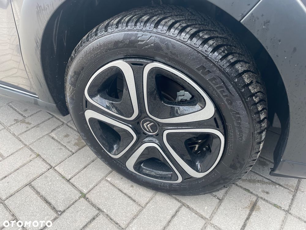 Citroën C3 1.2 PureTech Shine - 21