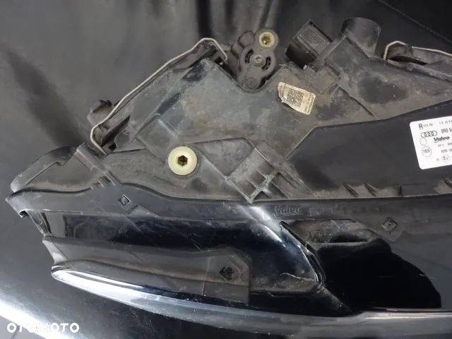 Prawa lampa Audi Q5 Xenon skrętny 8R0 941 032C - 4