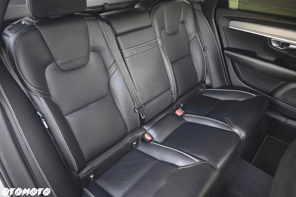 Volvo V90 T4 R-Design - 28