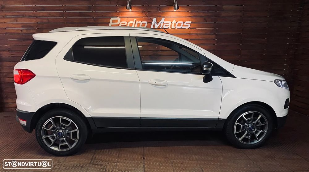 Ford EcoSport - 4
