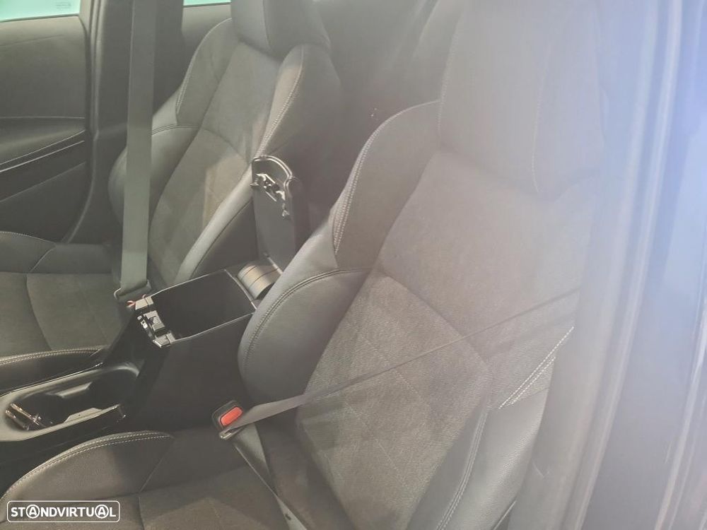 Toyota Corolla 1.2T Comfort+P.Sport - 6