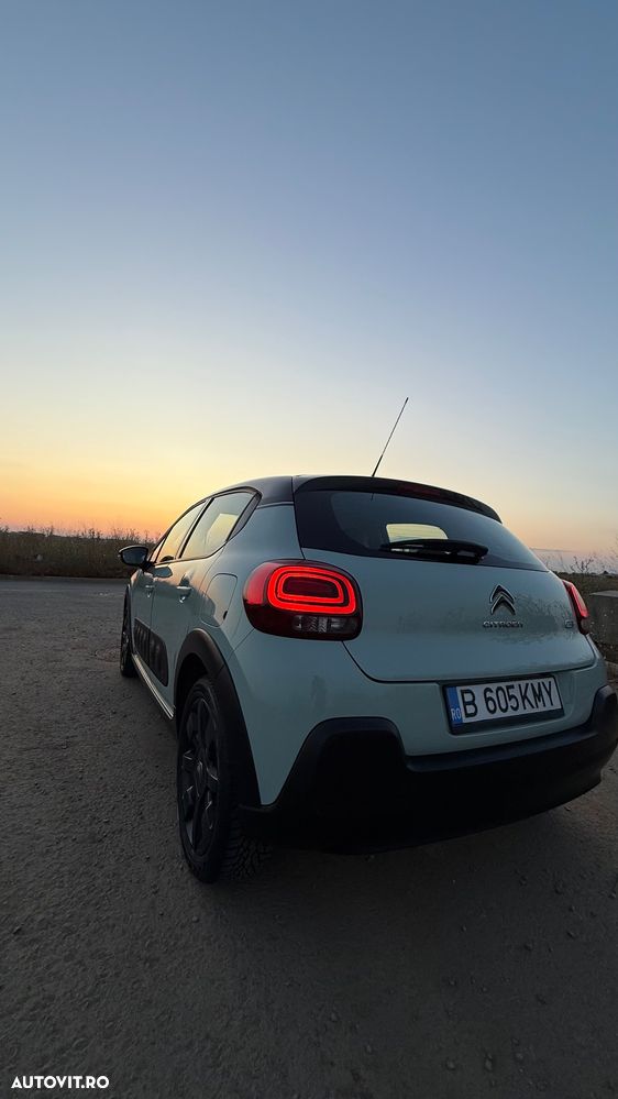 Citroën C3 1.2 PureTech BVM Shine - 1