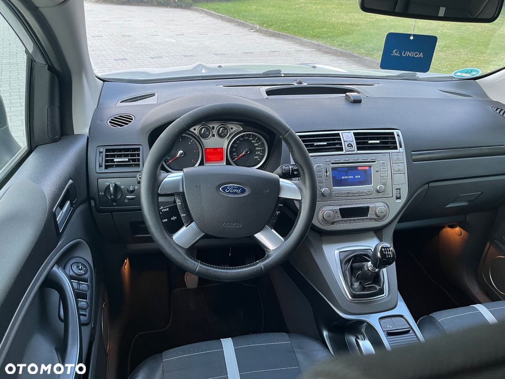 Ford Kuga 2.0 TDCi 4x4 Titanium - 5