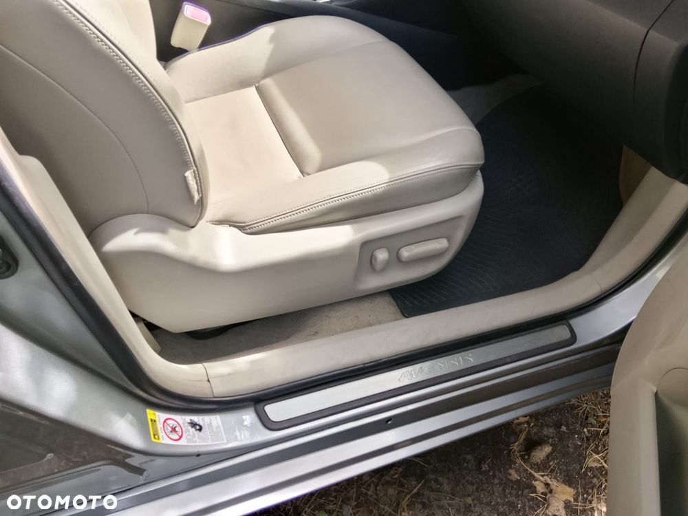 Toyota Avensis 2.2 D-CAT Prestige - 10