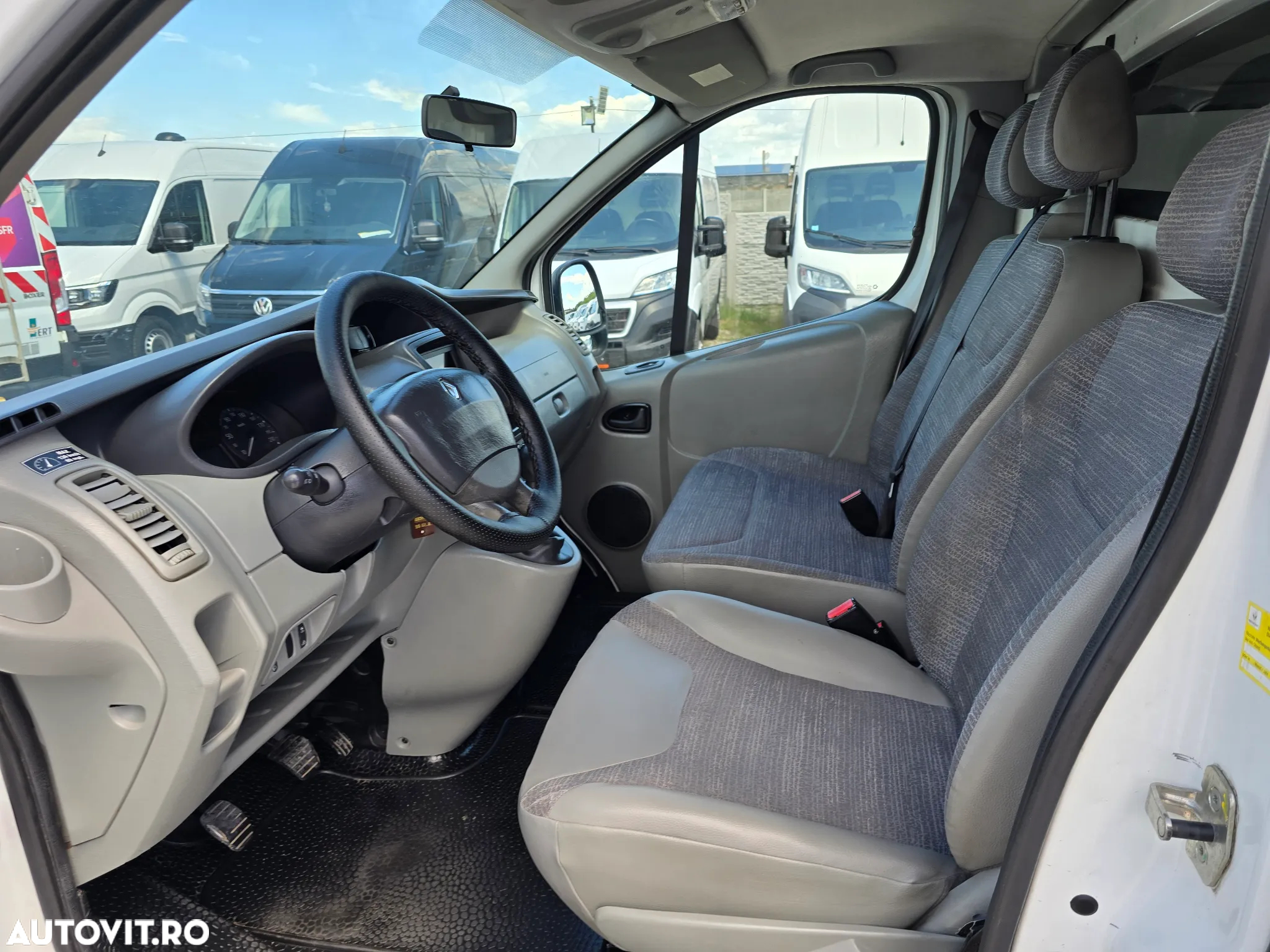 Renault Trafic Long L2H1 - 14