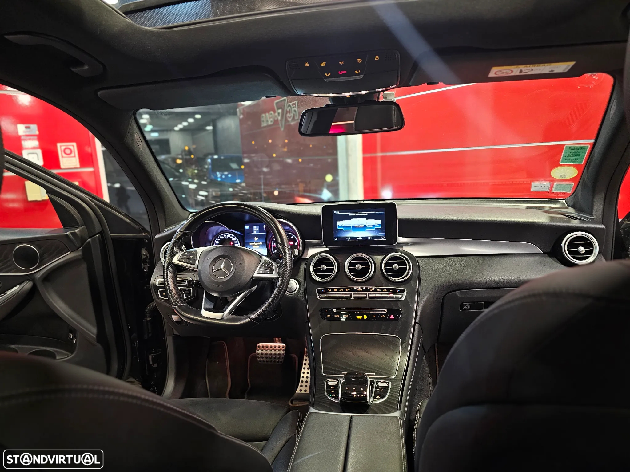 Mercedes-Benz GLC 250 d 4Matic 9G-TRONIC AMG Line - 14