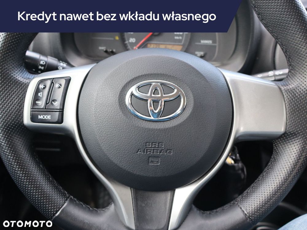 Toyota Yaris - 15