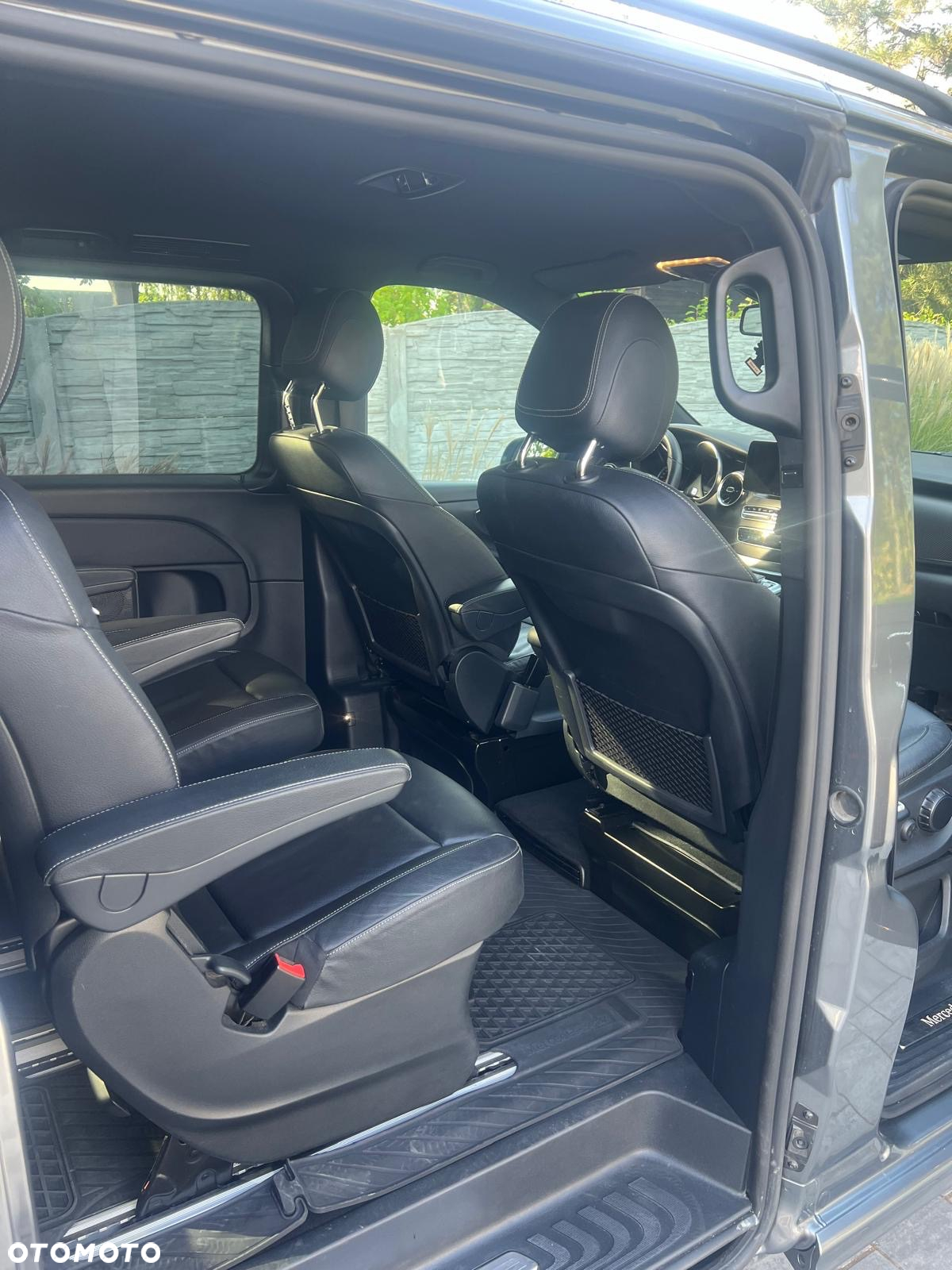 Mercedes-Benz Klasa V 300 d Exclusive 9G-Tronic (d³ugi) - 8