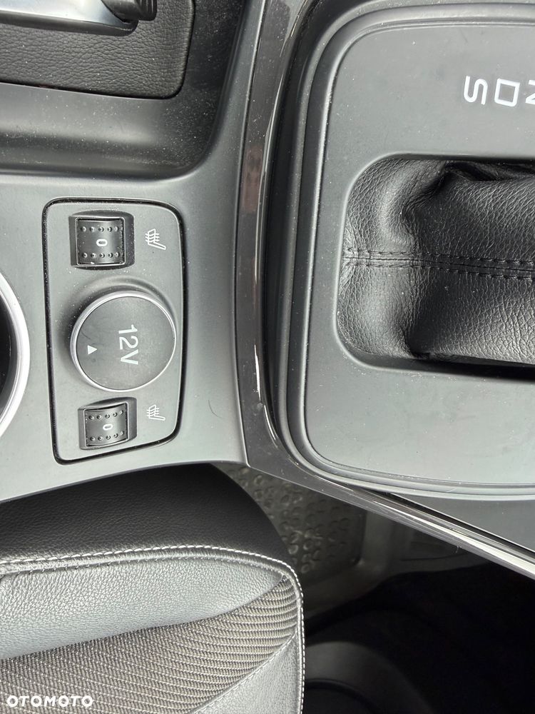 Ford Kuga - 32