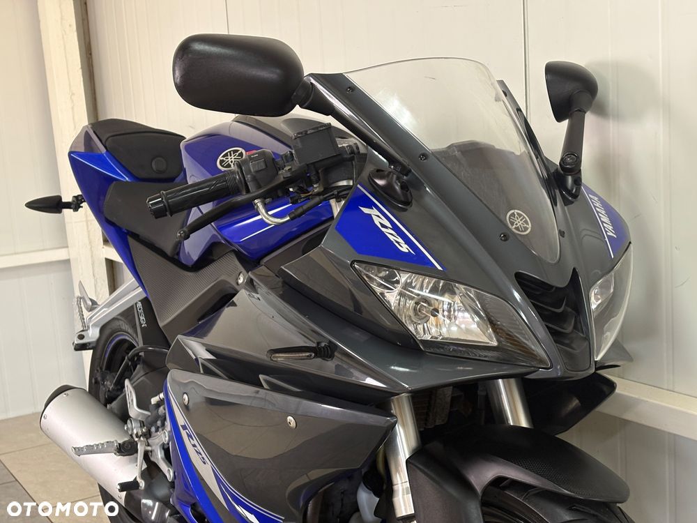 Yamaha YZF - 11