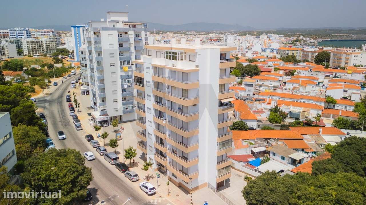 T2 no 7.º Andar com Varandas em Todas as Divisões e Vista Panorâmica | - Grande imagem: 3/53