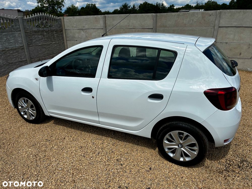 Dacia Sandero SCe 75 Essential - 14