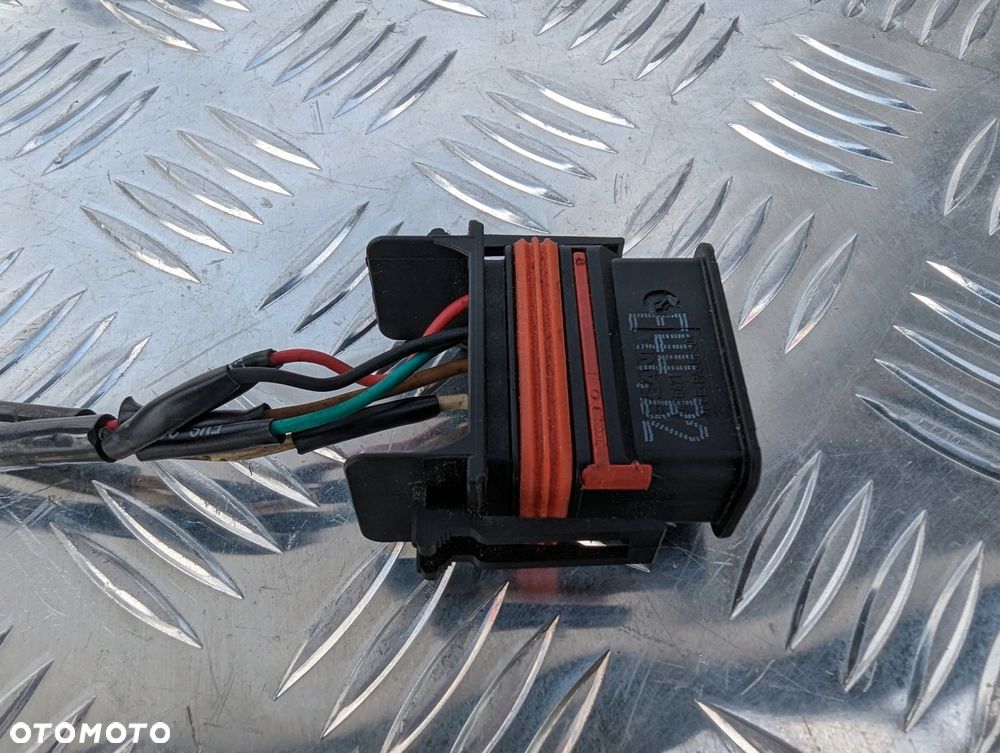 CZUJNIK DOŁADOWANIA PRZEPUSTNICY KOLEKTORA I TEMPE - 3