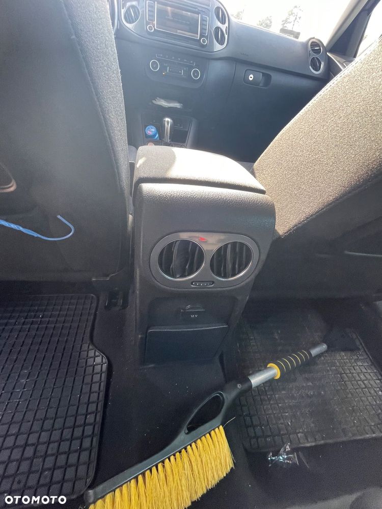 Volkswagen Tiguan - 24