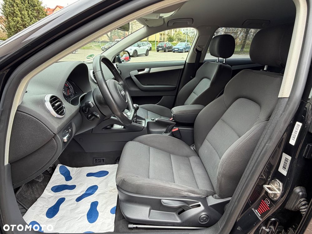 Audi A3 Sportback 1.4 TFSI S line Sportpaket - 19