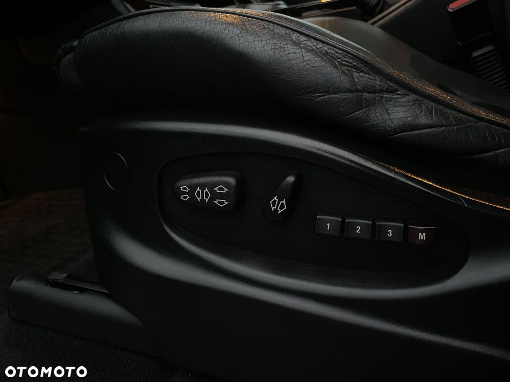 BMW X5 3.0 i Edition Exclusive Sport - 24