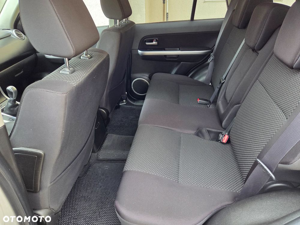 Suzuki Grand Vitara 2.4 Premium EU5 - 14