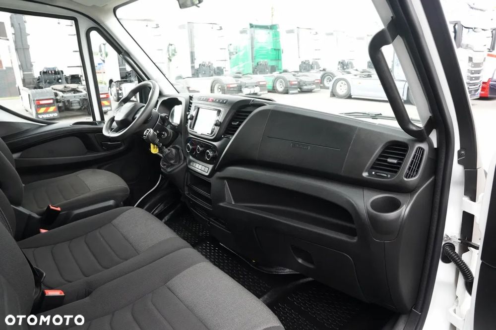 Iveco DAILY 35-160 / 3.0 D / WYWROTKA / BLIŹNIAK / MANUAL / SPROWADZONY - 36