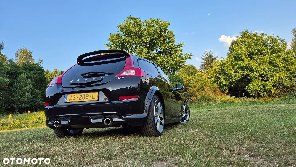 Volvo C30 D4 R-Design - 4